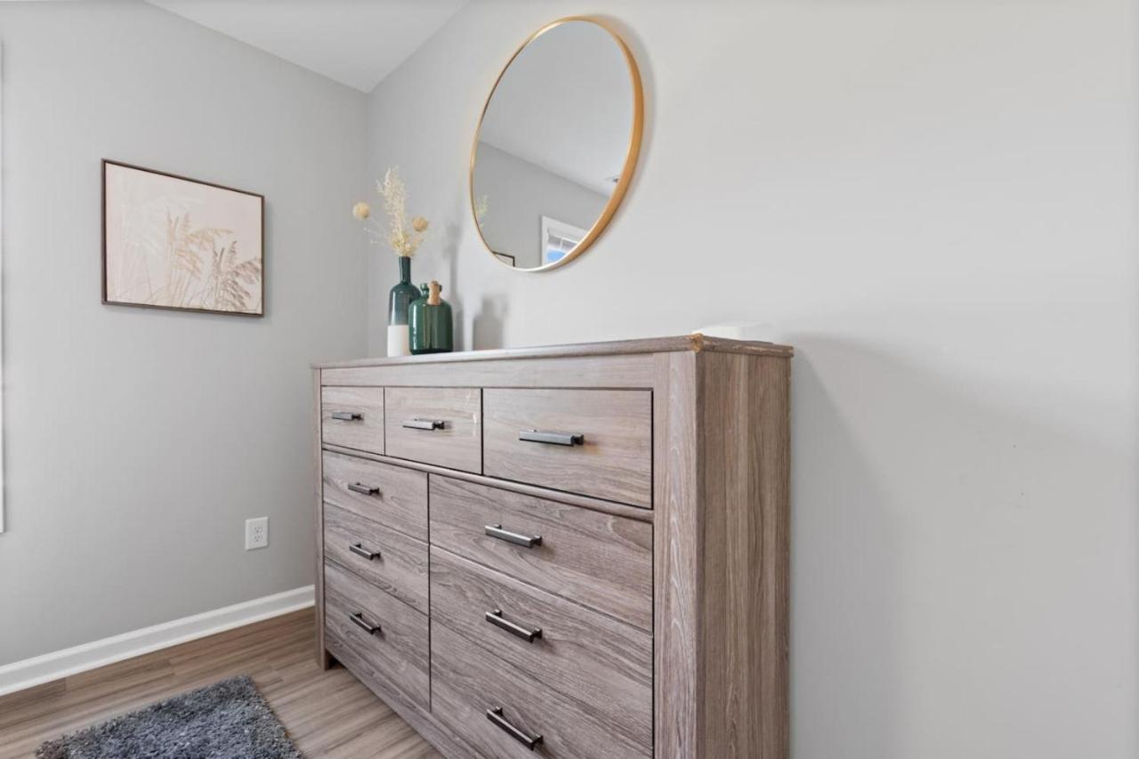 Apartment New Luxe 3br Downtown Fay Unit B
