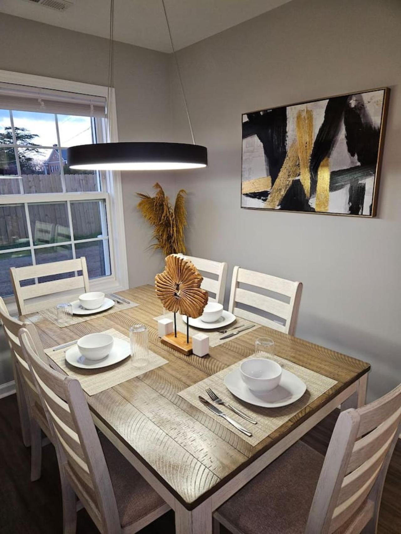 Apartment New Luxe 3br Downtown Fay Unit B