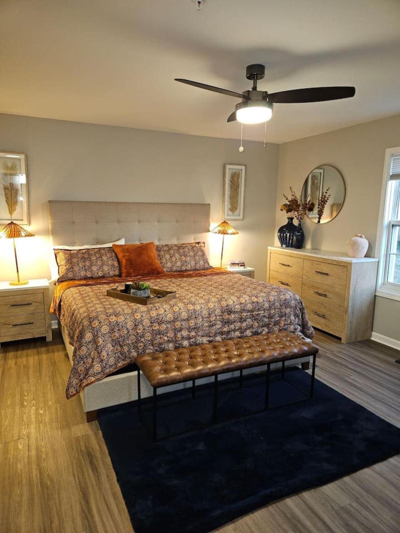 Apartment New Luxe 3br Downtown Fay Unit B
